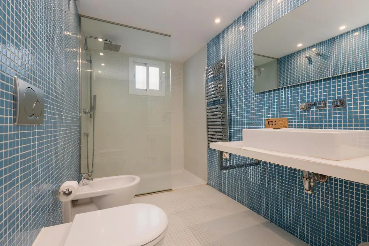 Apartment With Stunning Sea Views, Puerto Banus Marbella