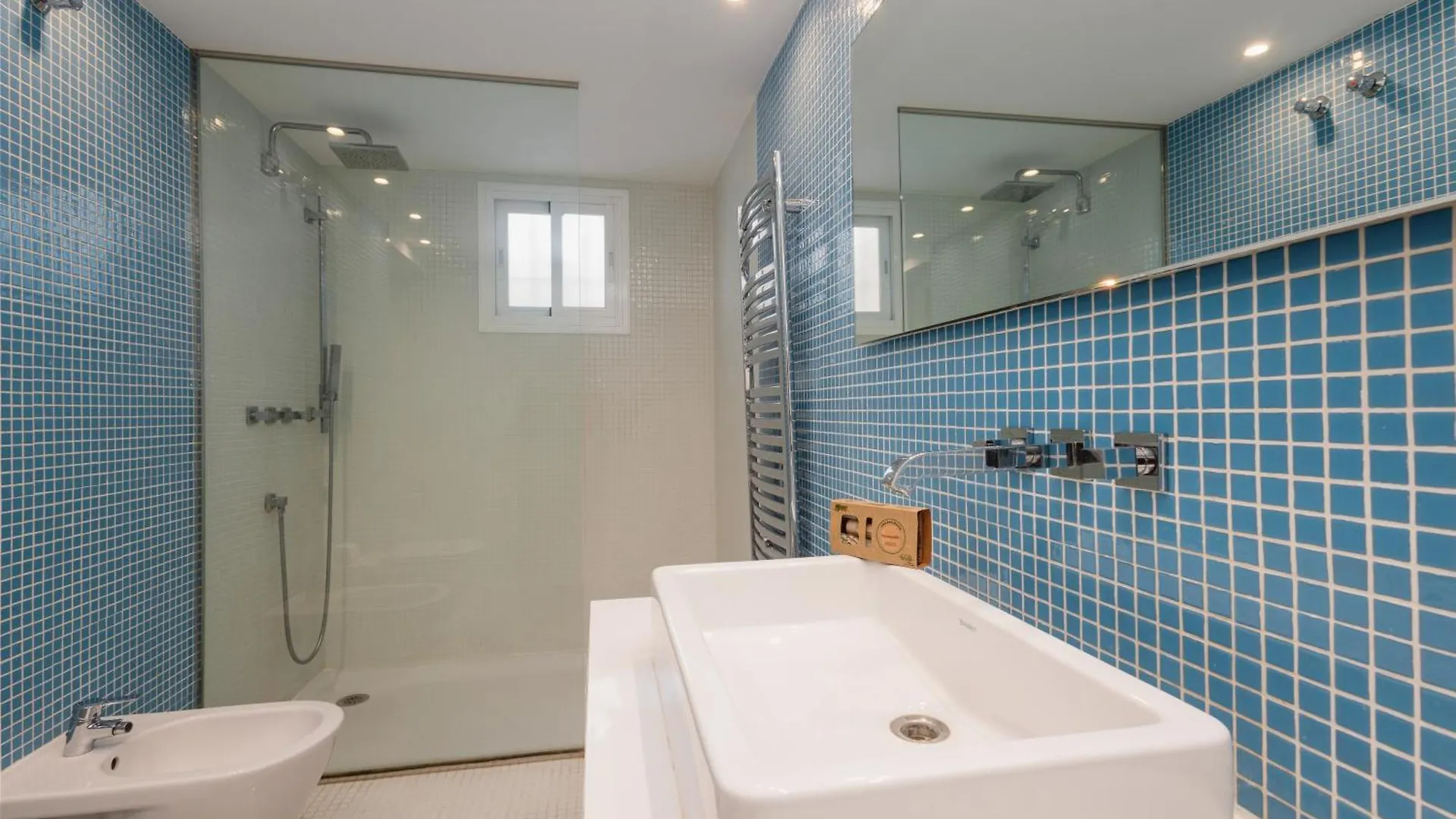Apartment With Stunning Sea Views, Puerto Banus Μαρμπέλλα